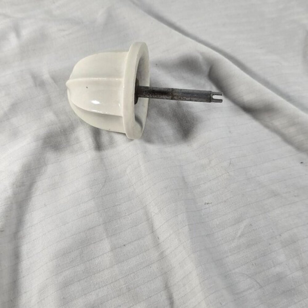 Sunbeam Mixmaster Juicer Reamer‎ Attachment White Milk Glass Vintage Good